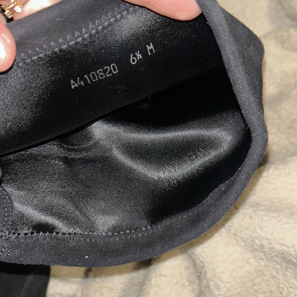 $100 ven need to sell ASAP ven Stuart Weitzman over the knee boots - Picture 4 of 7